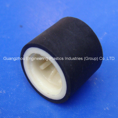 軸承聚氨酯膠_米黃色尼龍外黑色硬度80&deg;聚氨酯膠 pu膠輪 