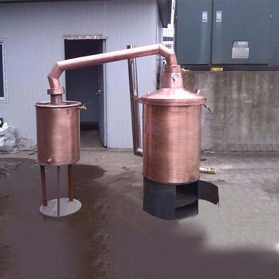 葡萄酒設(shè)備 果酒蒸餾設(shè)備 白蘭地蒸餾機(jī) 紫銅蒸餾設(shè)備 釀酒設(shè)備 白酒設(shè)備圖片_高清圖_細(xì)節(jié)圖